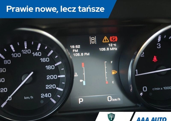 Land Rover Discovery Sport cena 90000 przebieg: 111137, rok produkcji 2015 z Ryn małe 254